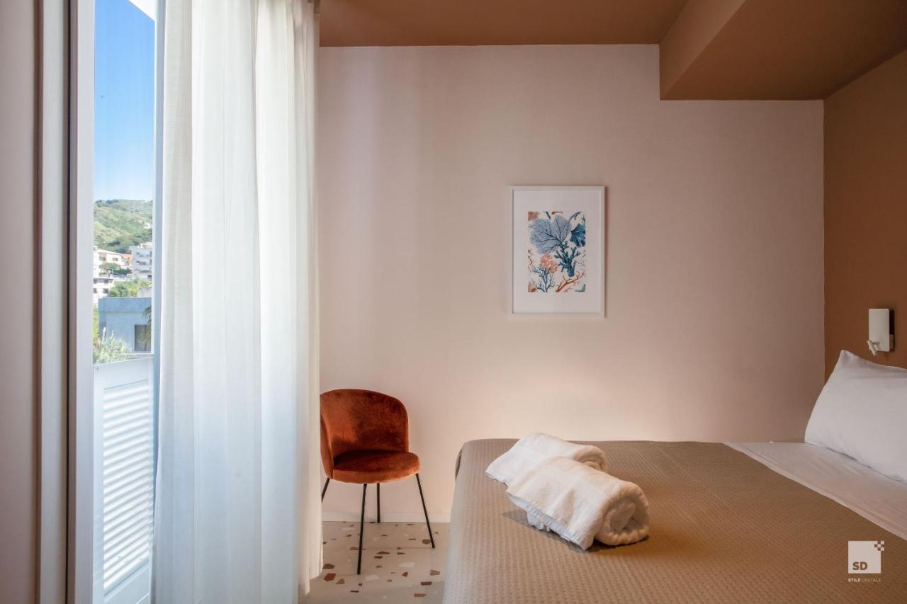 The Lady C - High Apartments Tropea Bagian luar foto