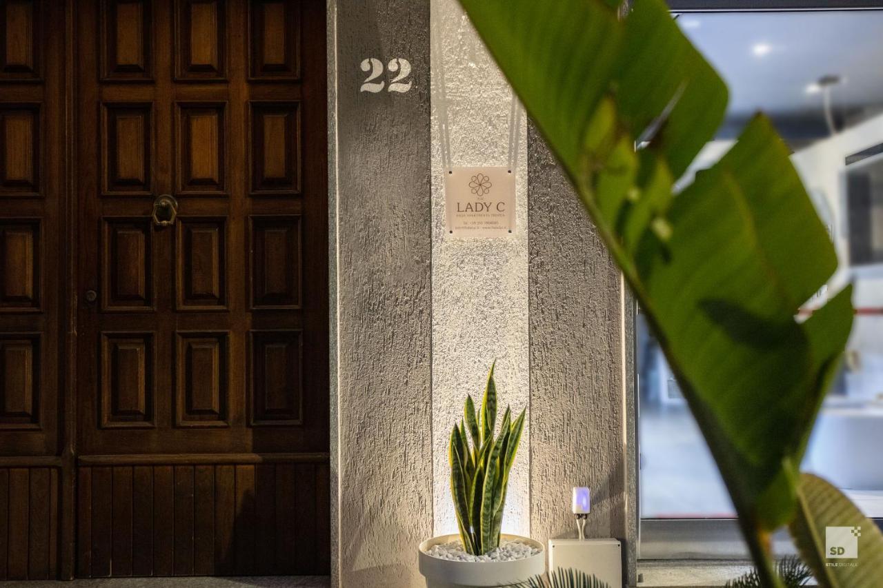 The Lady C - High Apartments Tropea Bagian luar foto