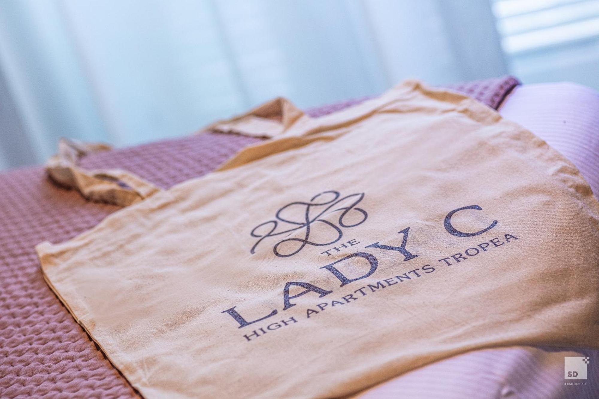 The Lady C - High Apartments Tropea Bagian luar foto